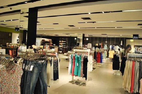 阜南商场里的店面怎么装修?